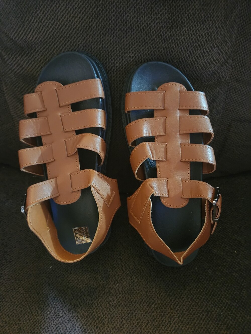 Size 8.5 Women's Sandals